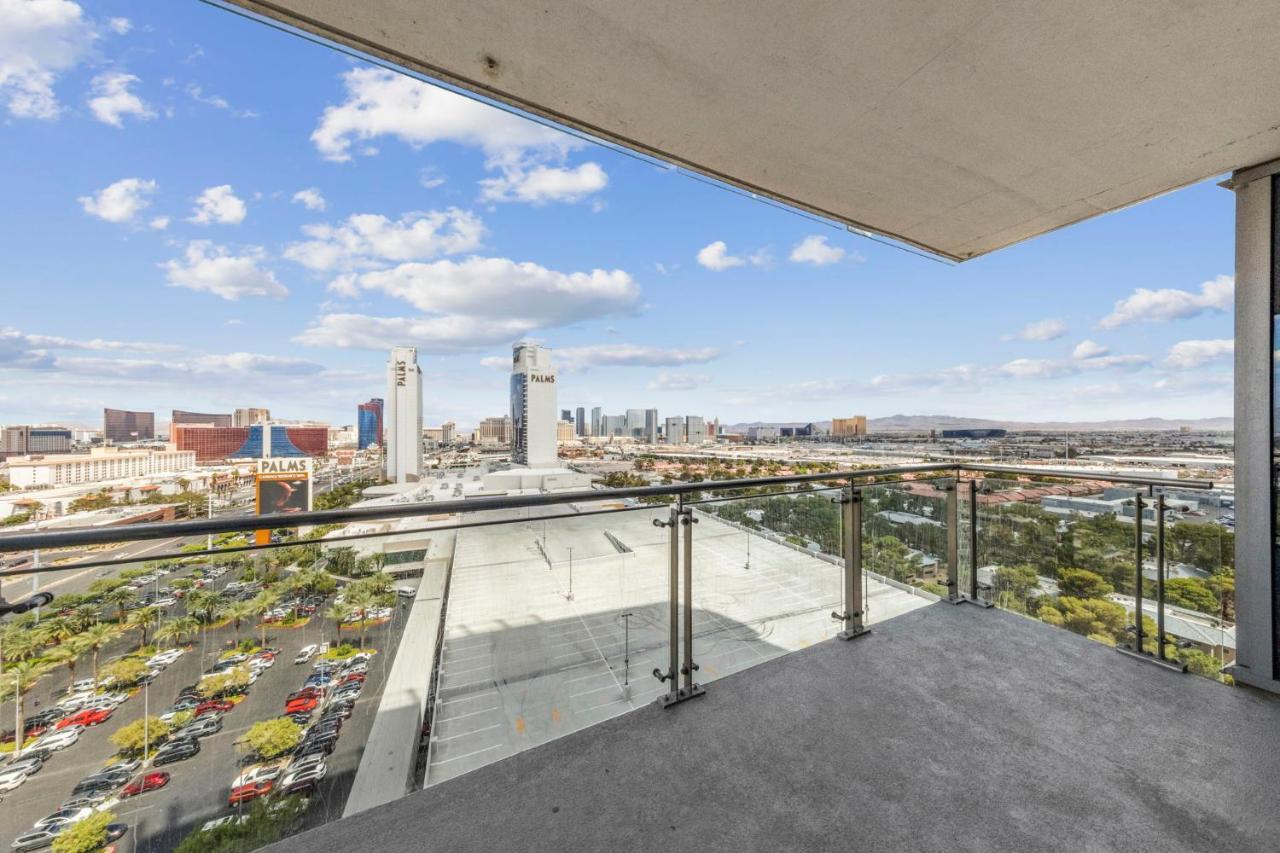 Huge Modern Luxury 17 Floor Panoramic Corner Suite With Open Balcony ラスベガス エクステリア 写真