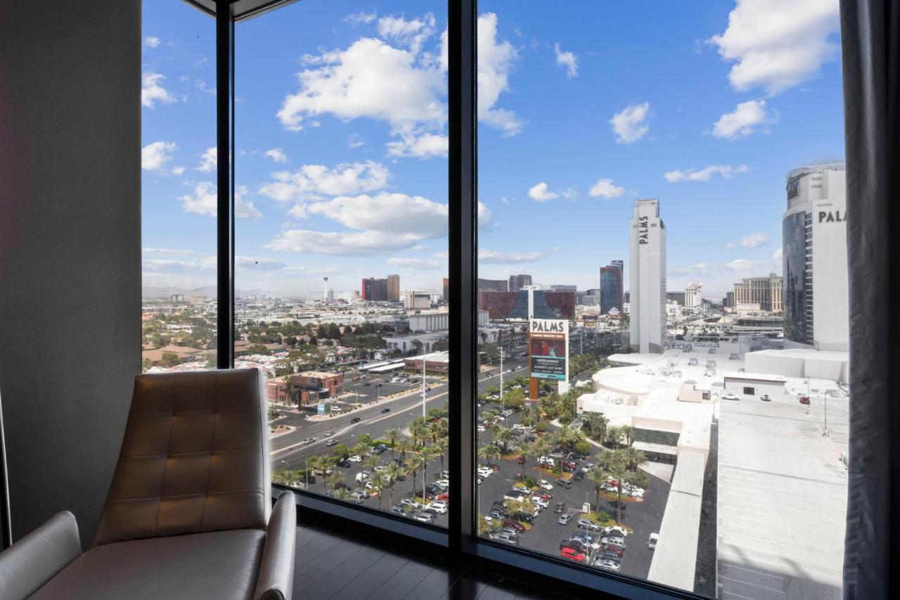 Huge Modern Luxury 17 Floor Panoramic Corner Suite With Open Balcony ラスベガス エクステリア 写真